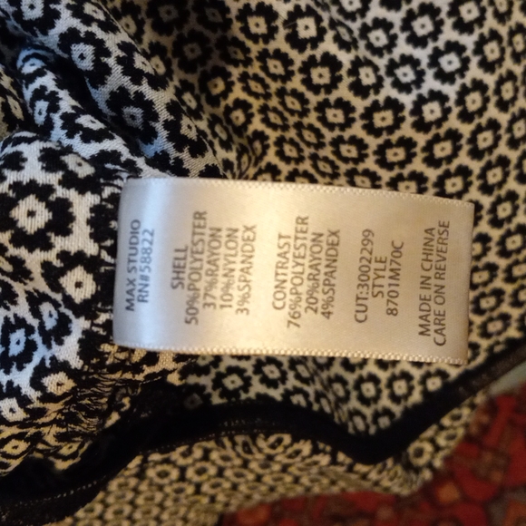 Max Studio Black & White Tunic - Picture 7 of 8